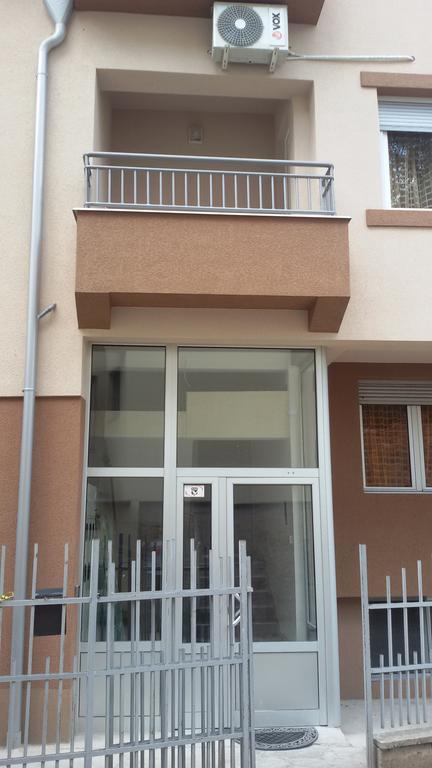 Athos Apartments Ниш Экстерьер фото