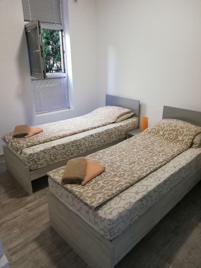 Athos Apartments Ниш Экстерьер фото